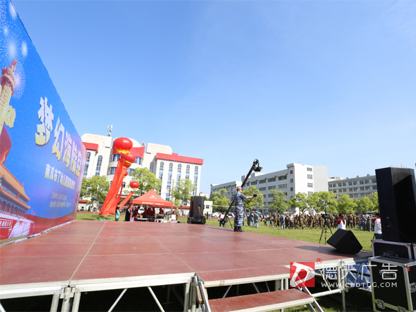 南瓜布丁幼儿园“梦幻海陆空”国防教育亲子活动