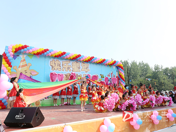 多乐幼儿园2018年庆“六一”文艺汇演